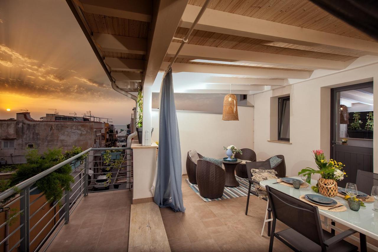 דירות טראסיני Holiday House Da Vinci מראה חיצוני תמונה