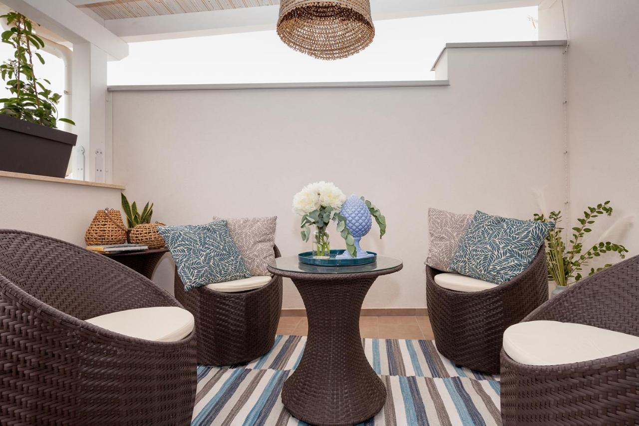 דירות טראסיני Holiday House Da Vinci מראה חיצוני תמונה